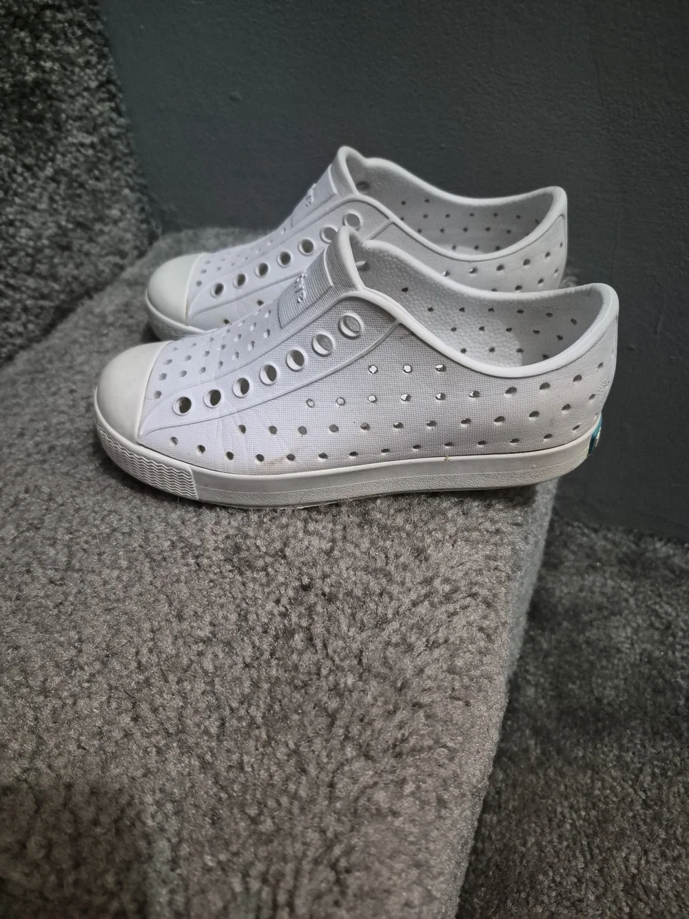 Kids Size C11 preowned NATIVE SHOES